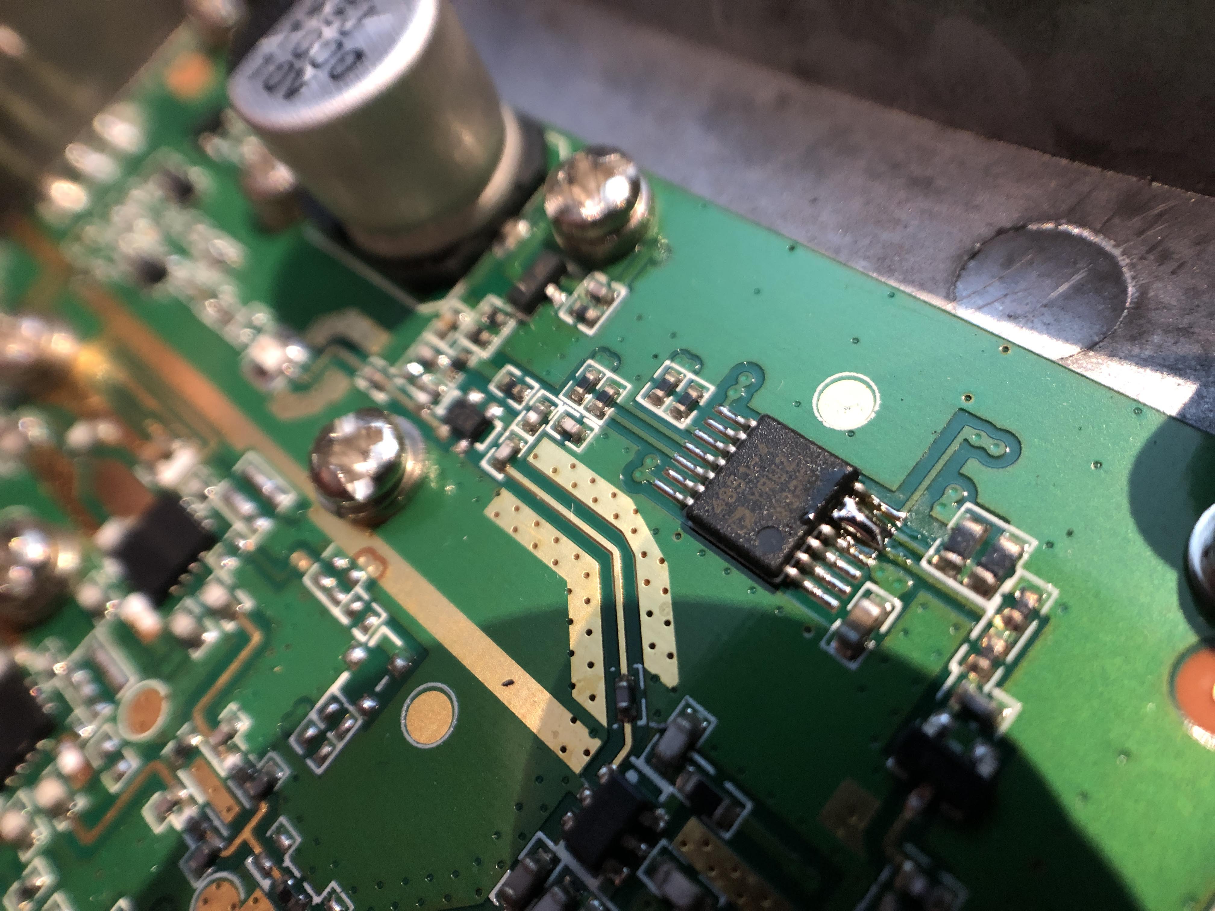 EP-AB003 PCB close-up on AD4851-4 opamp, bridged pins